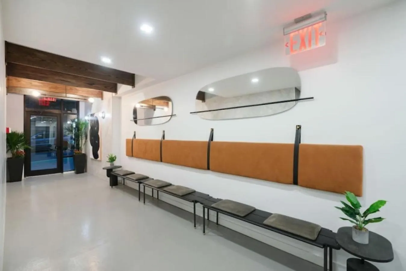 Luxe Studio With Charming Juliet Balcony Apartment New York