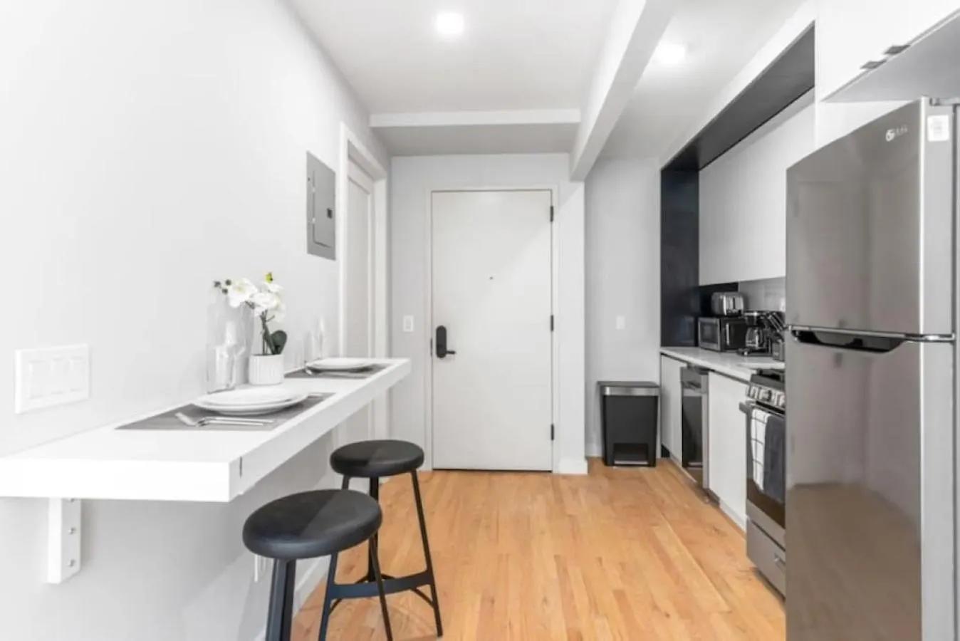 Luxe Studio With Charming Juliet Balcony Apartment New York